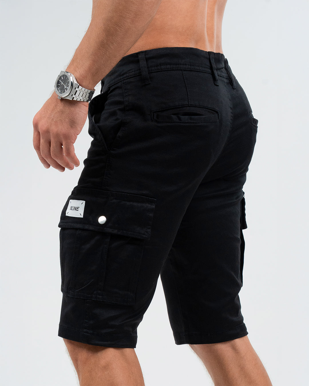 MEN’S BLACK CARGO SHORTS