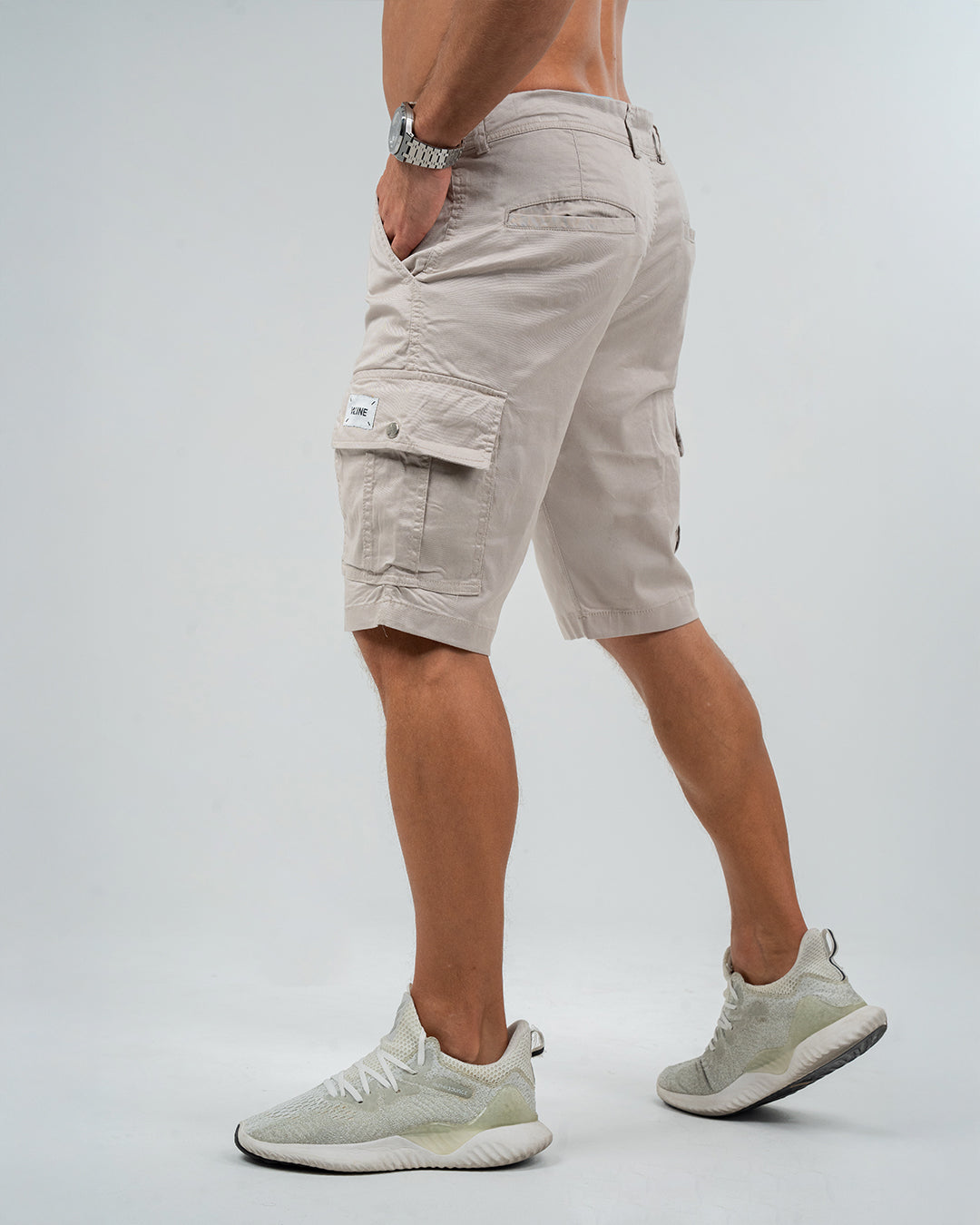 MEN’S BEIGE CARGO SHORTS