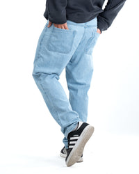 Men's Relaxed Modern Fit Denim Jeans – Ice Blue