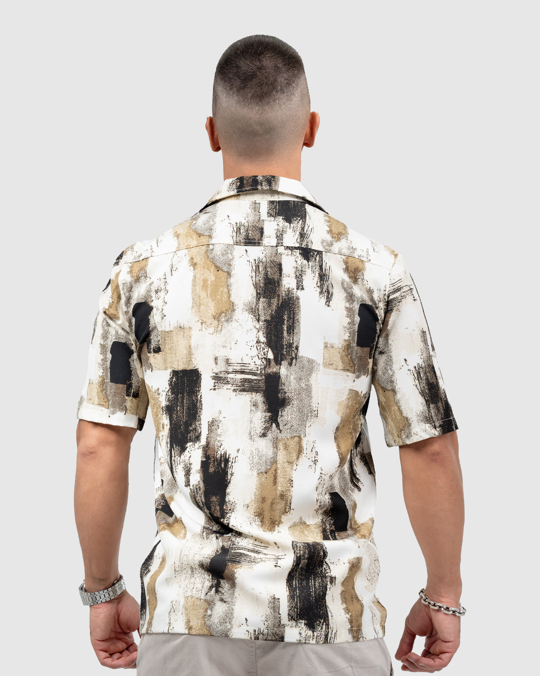 Men’s Abstract Print Cuban Collar Shirt in Beige & Black