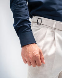 MEN’S SLIM-FIT BEIGE PLEATED TROUSERS