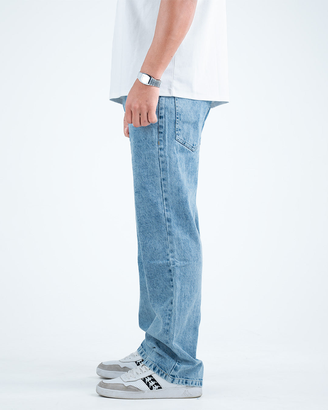 Men’s Relaxed-Fit Washed Denim Jeans - Light Blue