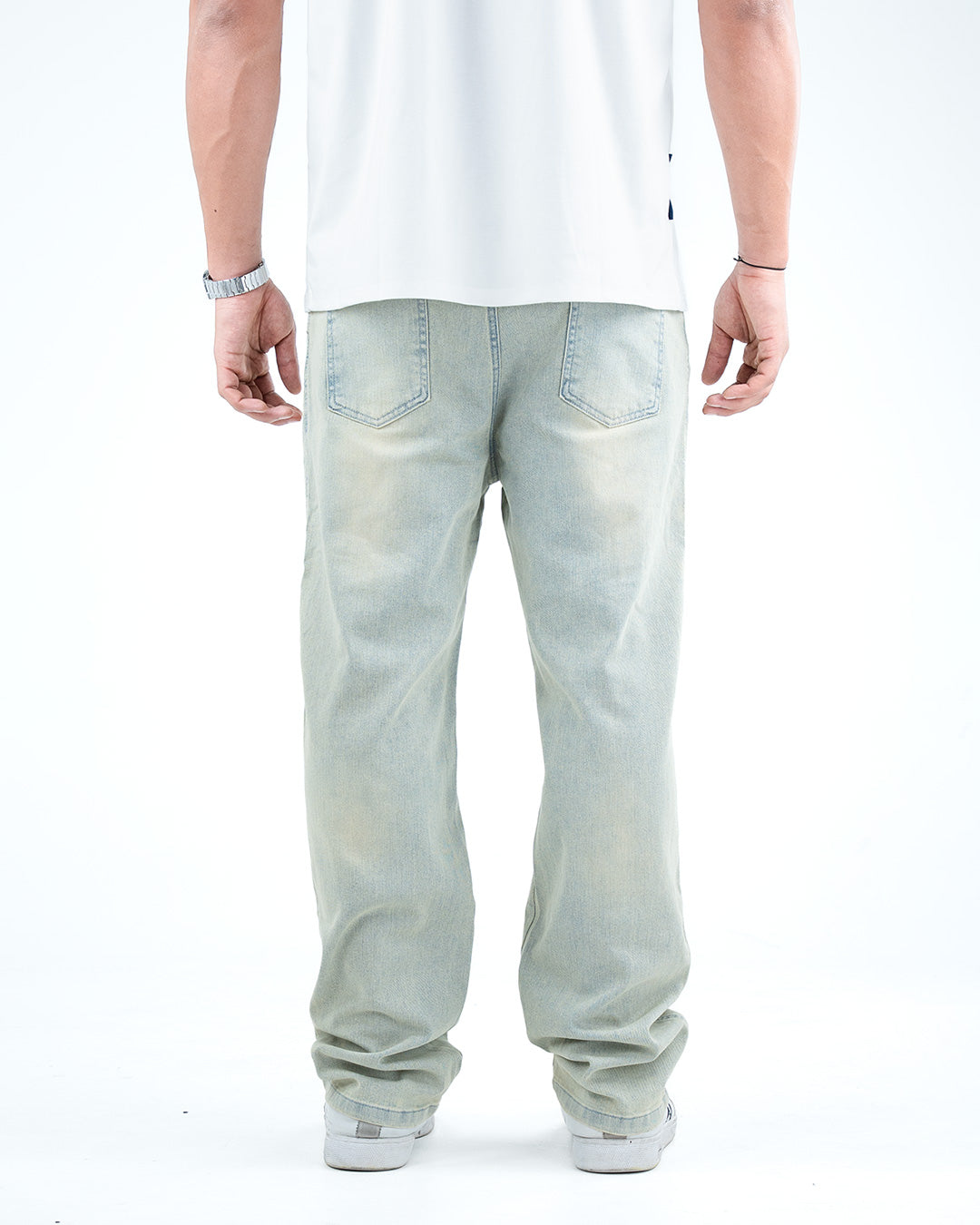 Men’s Distressed Relaxed-Fit Jeans - Pista