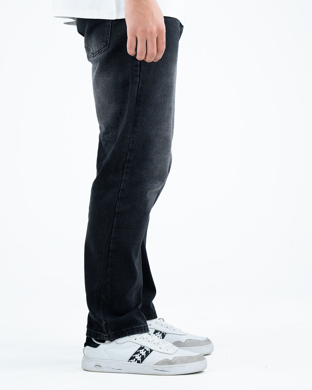 Men’s Washed Straight-Fit Denim Jeans - Black