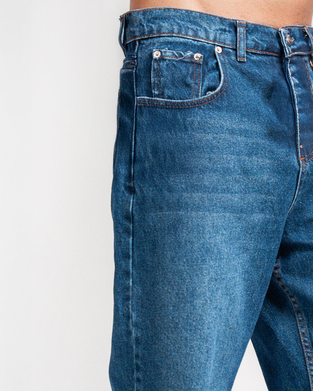 Men’s Classic Blue Straight-Leg Jeans 4