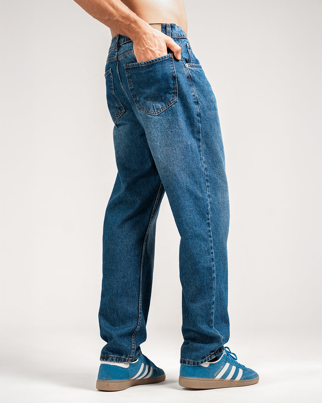 MEN’S CLASSIC BLUE STRAIGHT-LEG JEANS