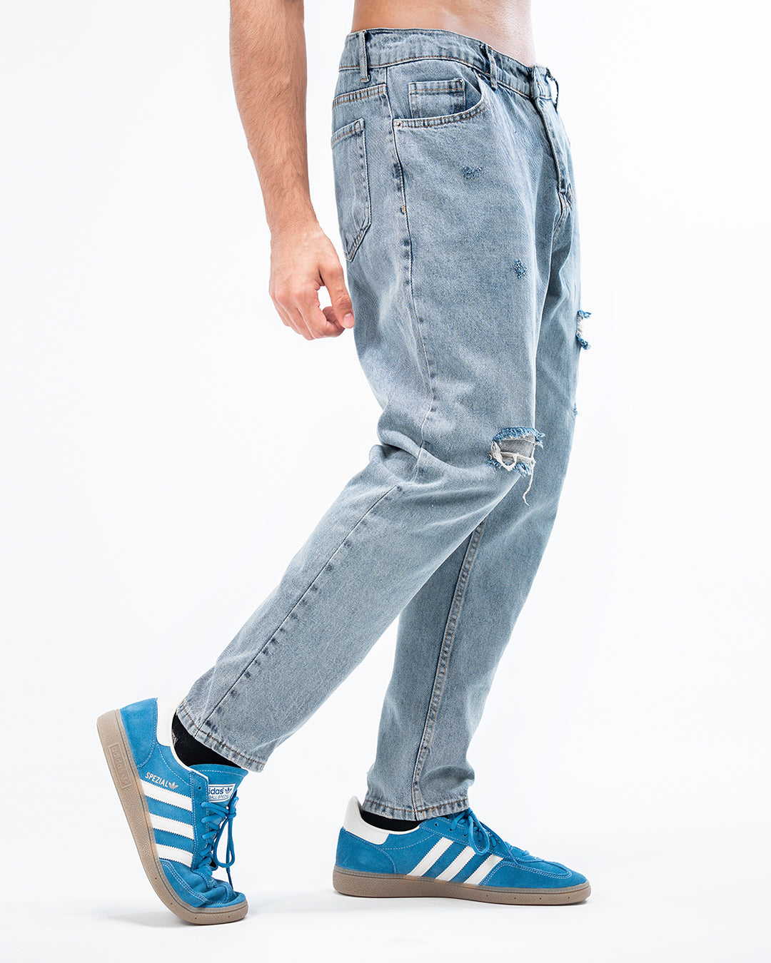 MEN’S LIGHT BLUE RIPPED JEANS