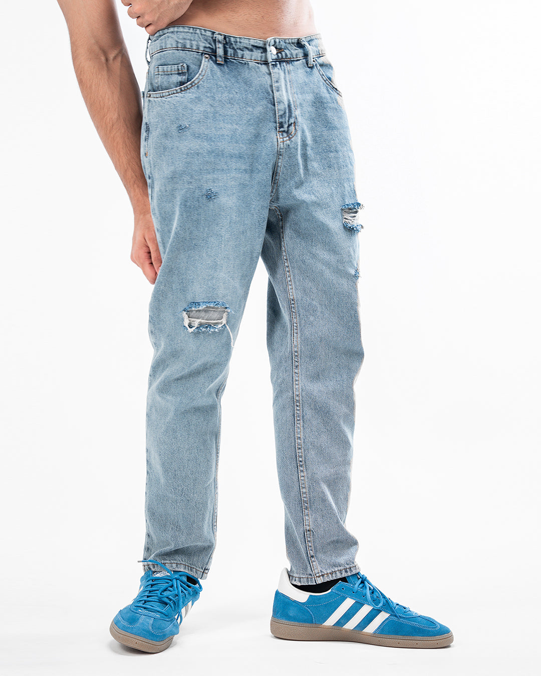 MEN’S LIGHT BLUE RIPPED JEANS