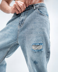 MEN’S LIGHT BLUE RIPPED JEANS