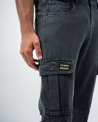 MEN’S BLACK CARGO JEANS