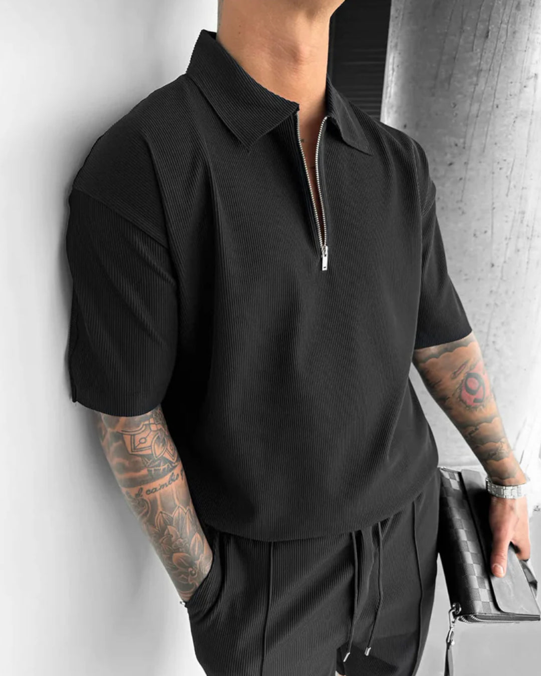 OVERSIZE TEXTURED ZIPPER POLO T-SHIRT - BLACK