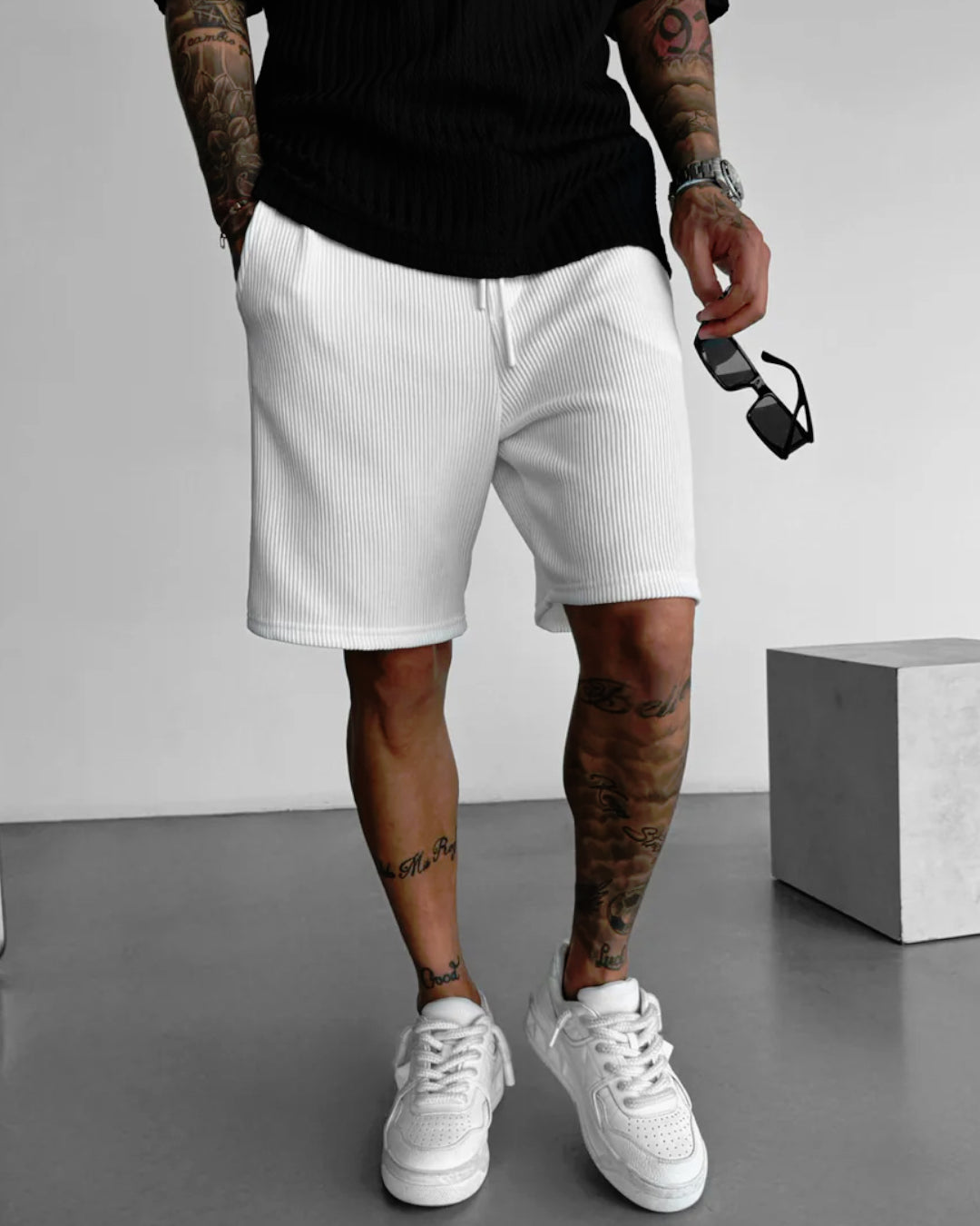 LOOSE FIT RIBBED SHORTS - WHITE