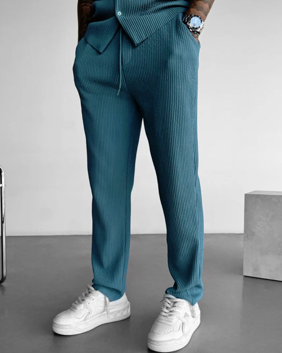 LOOSE FIT RIBBED TROUSER - CORONET BLUE